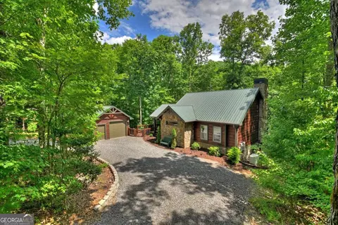54 Winding Brook Ln, Morganton, GA 30560
