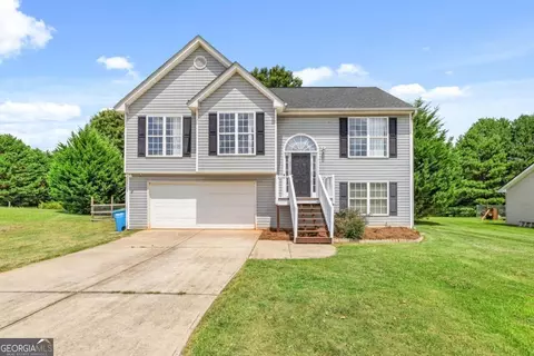 98 Huntington Ln, Commerce, GA 30529