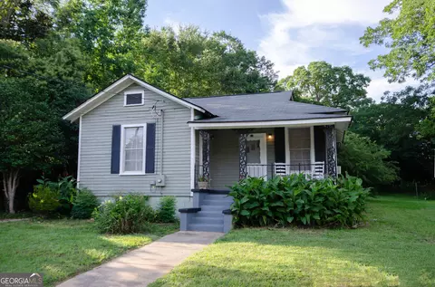 10 Lee St, Manchester, GA 31816