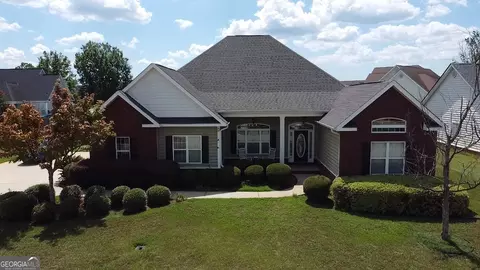 300 Lovorn Cir, Warner Robins, GA 31088