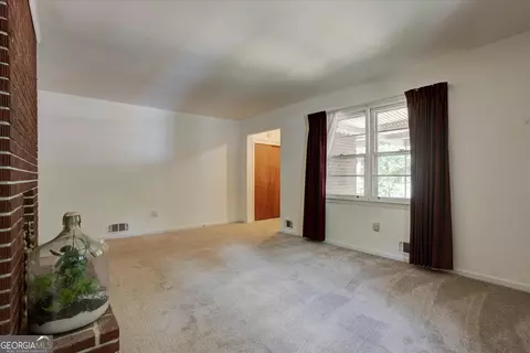 5140 4th St, Morrow, GA 30260 photo 6