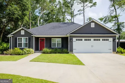 4498 Quarterman Estates Dr, Valdosta, GA 31601