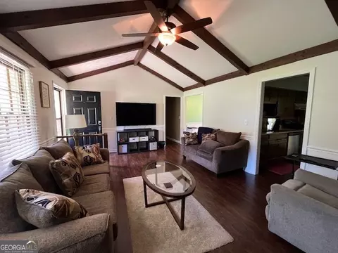 122 Lakecrest Dr, Lagrange, GA 30240 photo 5
