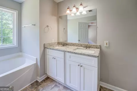 180 Highgrove Dr, Covington, GA 30016 photo 17