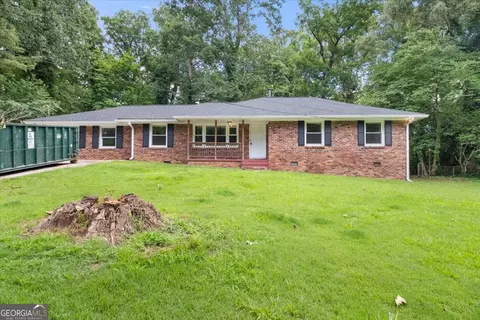 1134 Valerie Woods Dr, Stone Mountain, GA 30083
