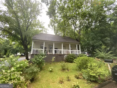 32 Wilcoxon St, Newnan, GA 30263