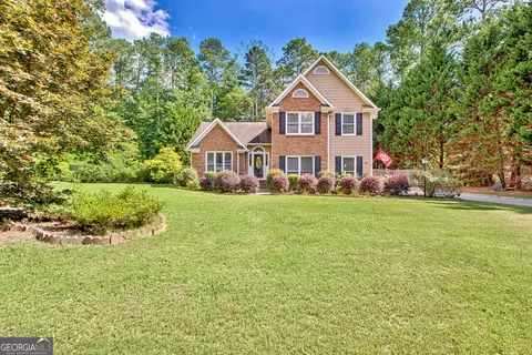 40 Crossroads Estate Dr, Newnan, GA 30265