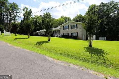 203 Peach Blossom Ln, Summerville, GA 30747