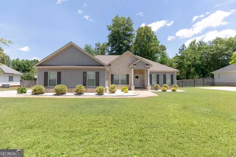 202 Georgian Walk, Byron, GA 31008