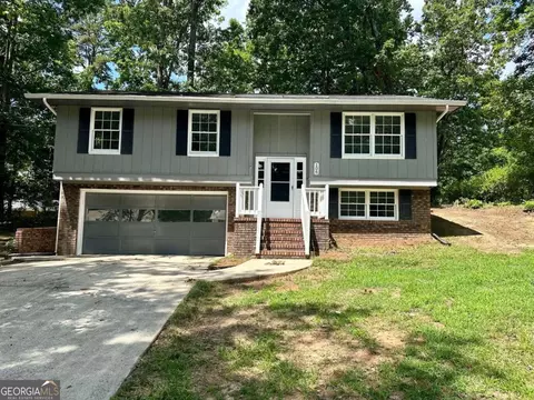 106 Stancil Dr, Toccoa, GA 30577