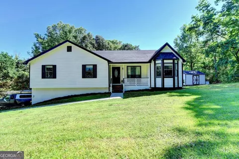 2804 Pope Rd, Douglasville, GA 30135