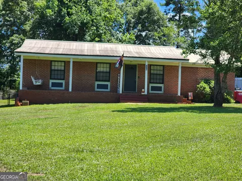230 Hickman Rd, Forsyth, GA 31029