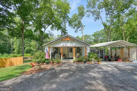 131 Veterans Dr, Dallas, GA 30132