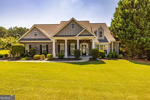 202 Walden Pond Way, Senoia, GA 30276