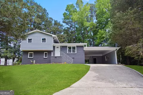 1692 Thrasher Ct, Jonesboro, GA 30238