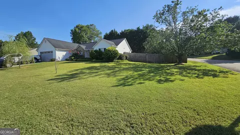 625 Windsor Dr, Monroe, GA 30656 photo 2