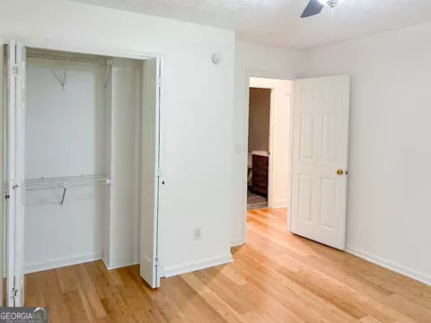 571 Farmbrook Trl NE, Kennesaw, GA 30144 photo 19