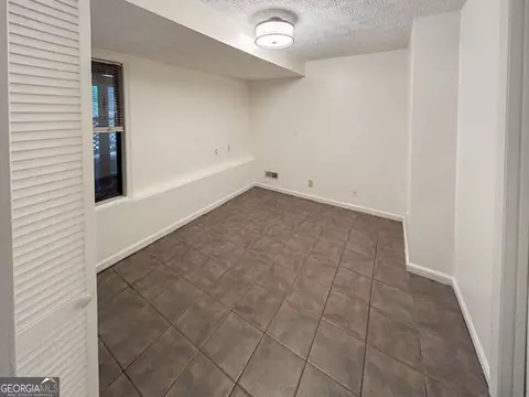 571 Farmbrook Trl NE, Kennesaw, GA 30144 photo 24
