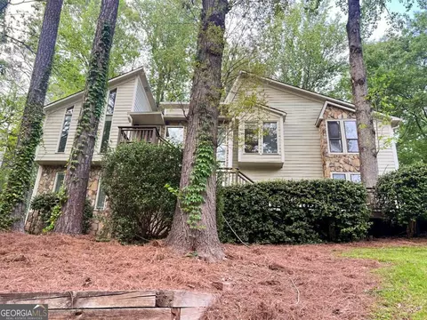 571 Farmbrook Trl NE, Kennesaw, GA 30144 photo 1