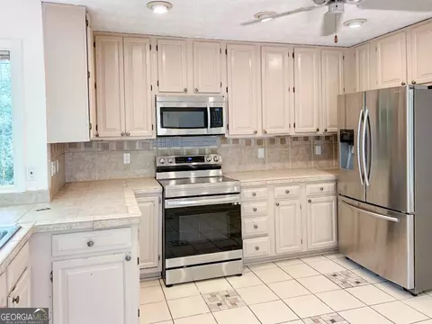 571 Farmbrook Trl NE, Kennesaw, GA 30144 photo 14