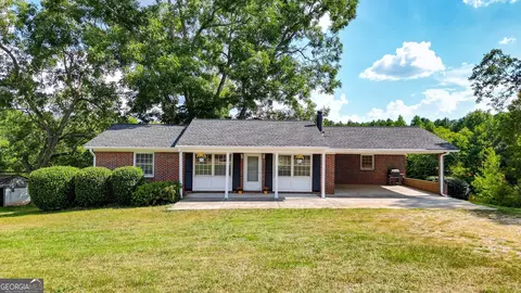 3967 Lower Fayetteville Rd, Sharpsburg, GA 30277