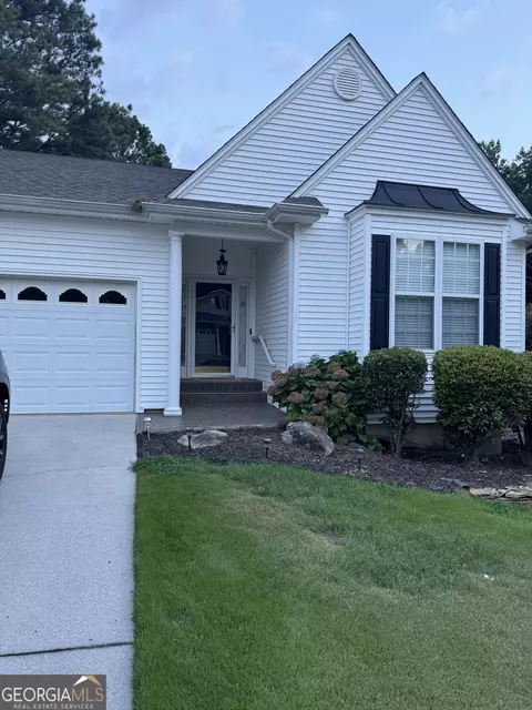 56 Silhouette Ct, Newnan, GA 30265