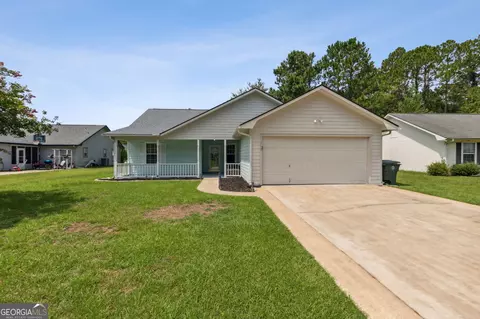 117 Lake Wisteria Ct, Kingsland, GA 31548