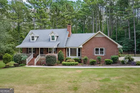 112 Hidden Lake Rd, Hull, GA 30646