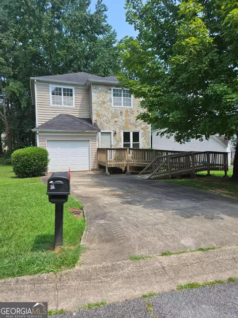 6636 Sevenoaks Dr, Tucker, GA 30084