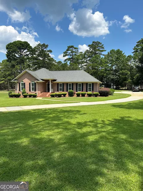 146 Laurel Dr, Albany, GA 31721