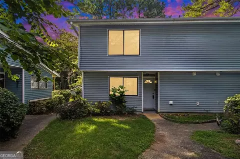 8594 Creekwood Way, Jonesboro, GA 30238