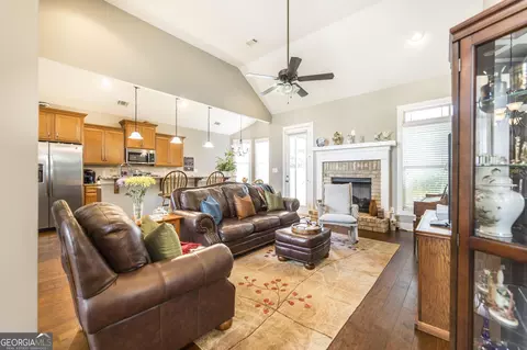 108 Barnyard Way, Perry, GA 31069 photo 6