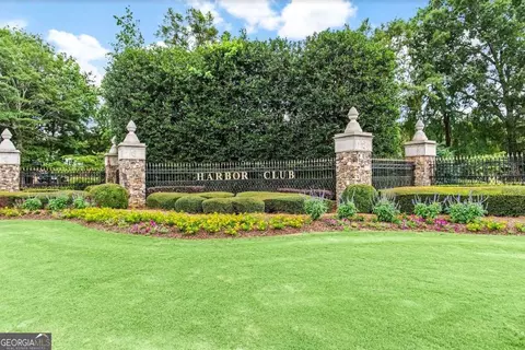 2760 Club Dr, Greensboro, GA 30642