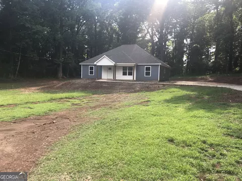 4250 37th Ct SW, Lanett, AL 36863