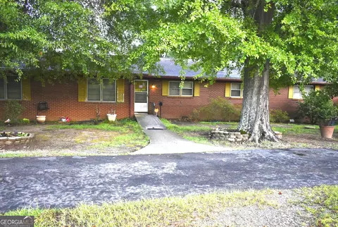 1731 N Jefferson St NE, Milledgeville, GA 31061