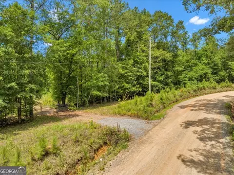 224 Stonewall Dr, Macon, GA 31211