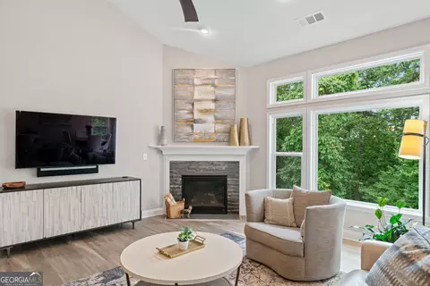 222 Southwind Loop Rd, Canton, GA 30114 photo 3