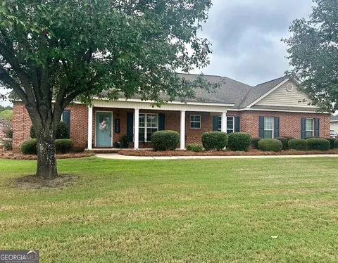 107 Addington Dr, Kathleen, GA 31047