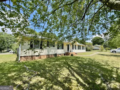206 Mathis Dr NW, Rome, GA 30165