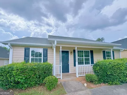 125 Crystal Brk, Griffin, GA 30223