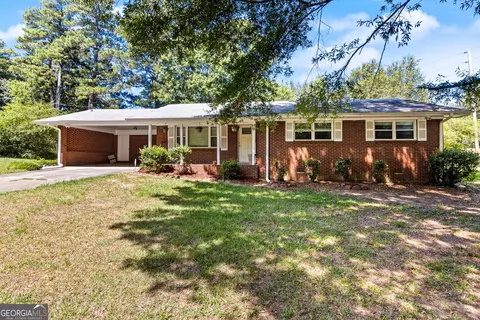 2001 Terry Ln, Douglasville, GA 30135