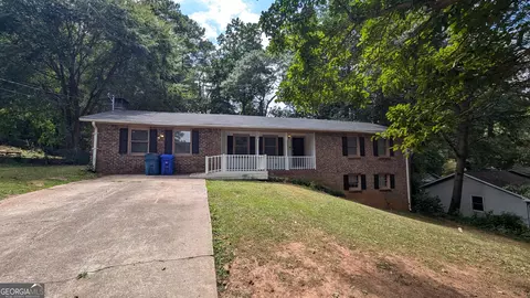 108 Parkwood Dr, Stockbridge, GA 30281