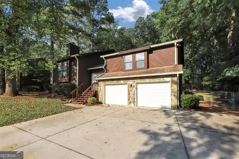8992 Western Pines Dr, Douglasville, GA 30134