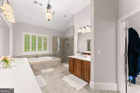 Bath - 1720 Briergate Dr, Duluth, GA 30097 photo 3 of 11