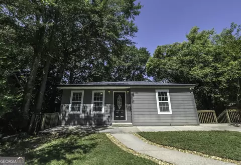 418 N Cliff St, Carrollton, GA 30117