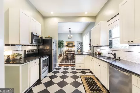 1077 Boulevard, Macon, GA 31211 photo 6