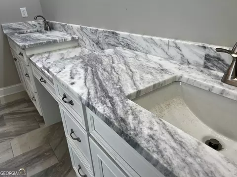 Bath - 2520 Fox Creek Ct, Haddock, GA 31033 photo 6 of 15
