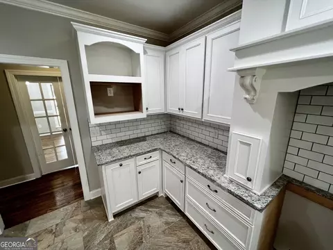 Kitchen - 2520 Fox Creek Ct, Haddock, GA 31033 photo 3 of 9