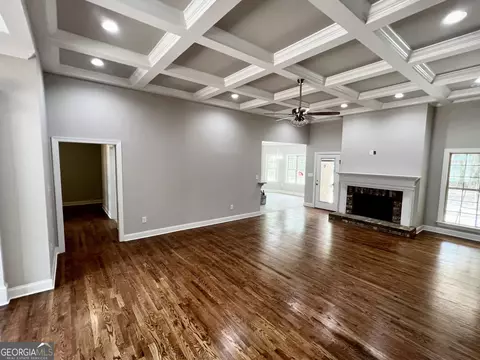 Living - 2520 Fox Creek Ct, Haddock, GA 31033 photo 1 of 6