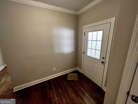 Entry Way - 2520 Fox Creek Ct, Haddock, GA 31033 photo 9 of 9